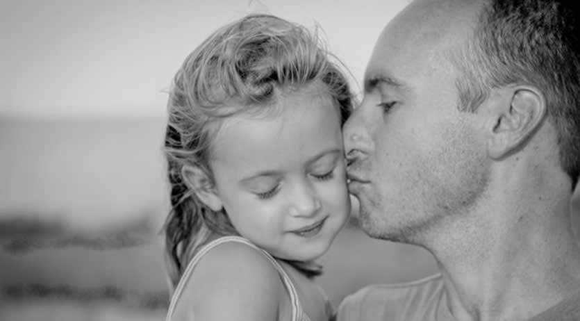 A quale genitore va l'assegno unico - subentro decadenza e decesso