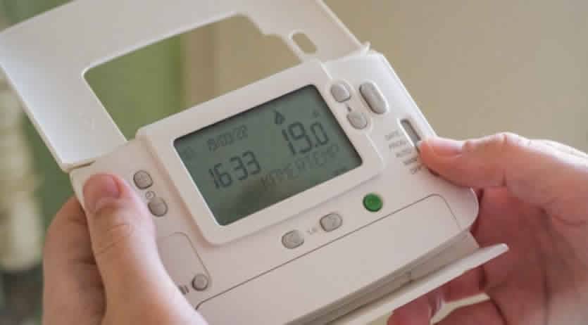 Come leggere nuova bolletta gas e luce Arera 2025